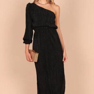 Petal & Pup One Shoulder Pleated Midi Dress - Black - X-Small